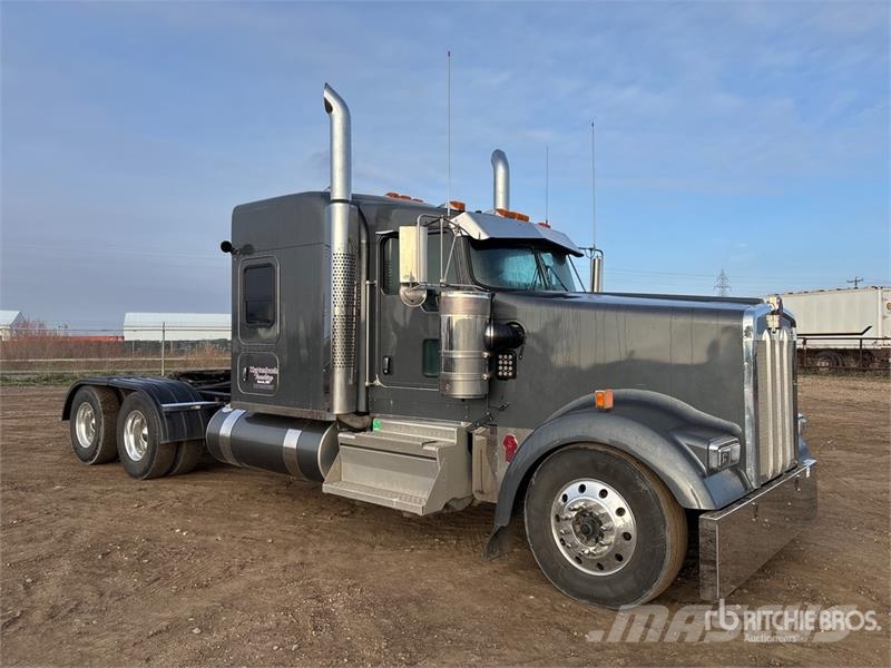 Kenworth W900L Sattelzugmaschinen