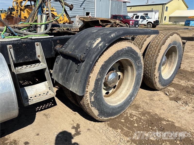 Kenworth W990 6x4 Heavy Haul T/A Sleeper Truck Tractor 中古トラクターヘッド | トレーラーヘッド
