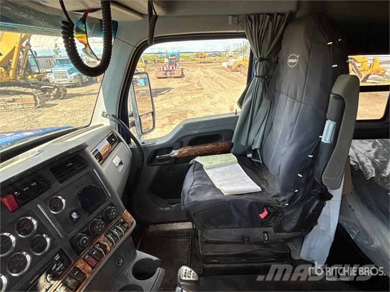 Kenworth W990 6x4 Heavy Haul T/A Sleeper Truck Tractor 中古トラクターヘッド | トレーラーヘッド