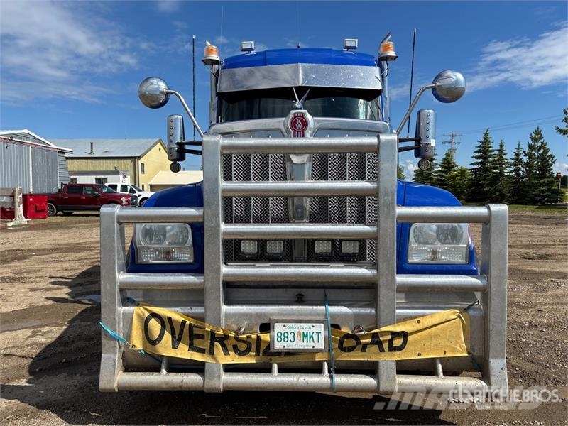 Kenworth W990 6x4 Heavy Haul T/A Sleeper Truck Tractor 中古トラクターヘッド | トレーラーヘッド