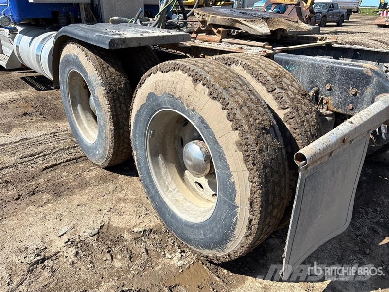 Kenworth W990 6x4 Heavy Haul T/A Sleeper Truck Tractor 中古トラクターヘッド | トレーラーヘッド