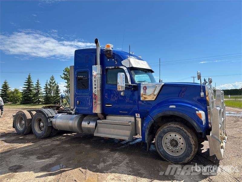 Kenworth W990 6x4 Heavy Haul T/A Sleeper Truck Tractor 中古トラクターヘッド | トレーラーヘッド
