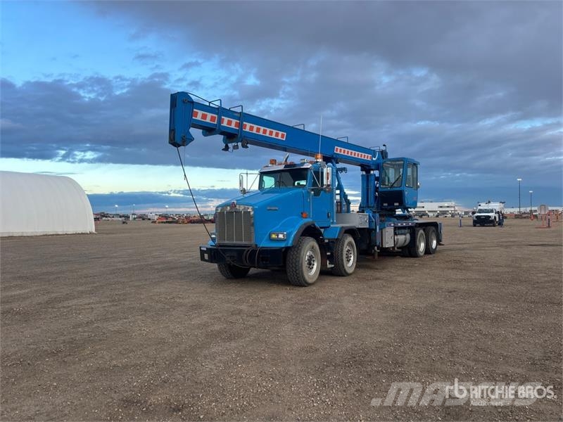 Kenworth West Crane 30 ton Straight Boom on  Kenworth T800  Camiones grúa