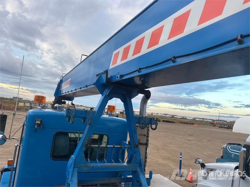 Kenworth West Crane 30 ton Straight Boom on  Kenworth T800  Camiones grúa