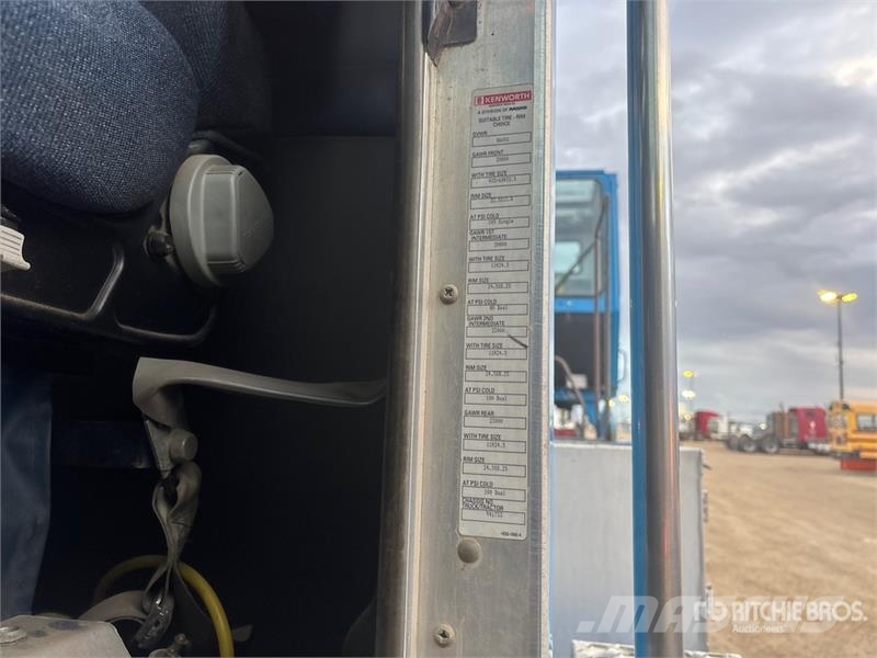 Kenworth West Crane 30 ton Straight Boom on  Kenworth T800  Camiones grúa