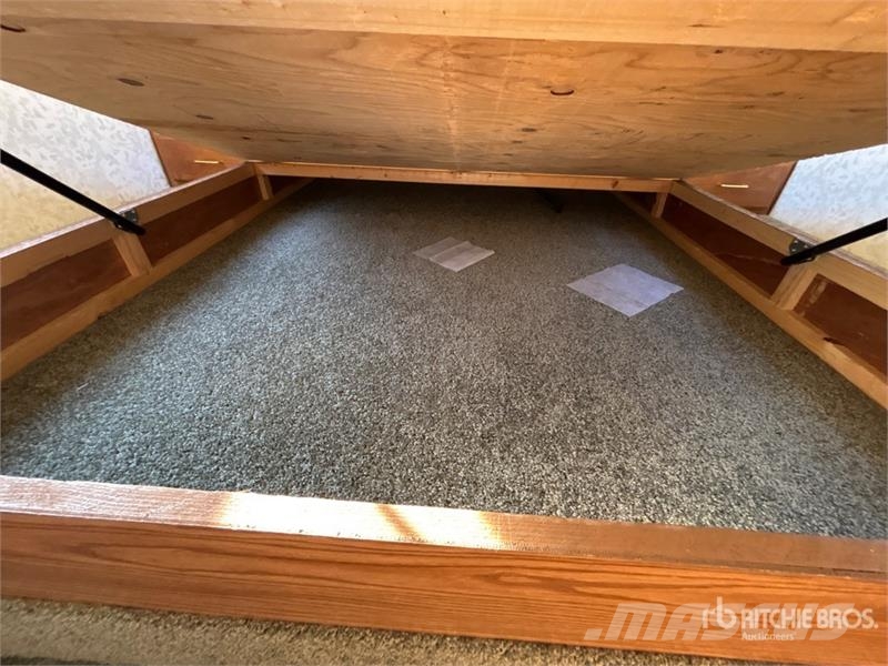 Keystone 28 ft T/A Travel Trailer Other trailers