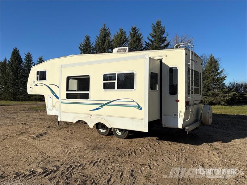 Keystone 28 ft T/A Travel Trailer Other trailers