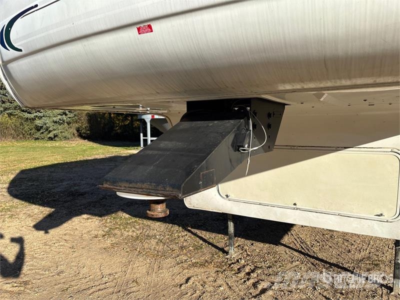 Keystone 28 ft T/A Travel Trailer Other trailers