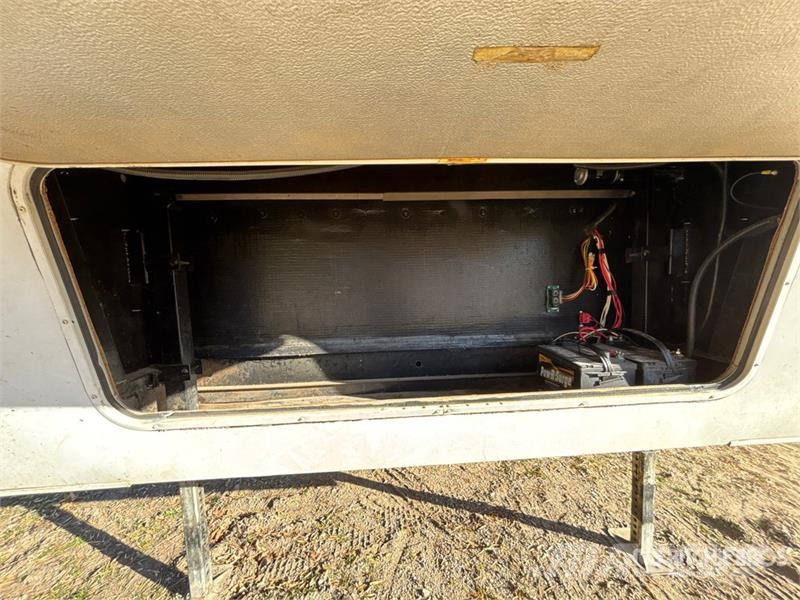 Keystone 28 ft T/A Travel Trailer Other trailers