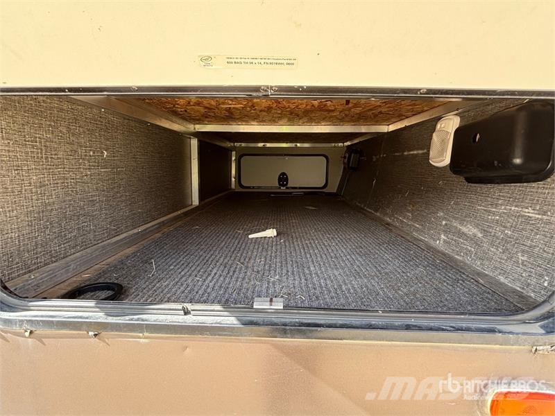 Keystone Cougar 26RBPR 26 ft T/A Travel Trailer Інші причепи