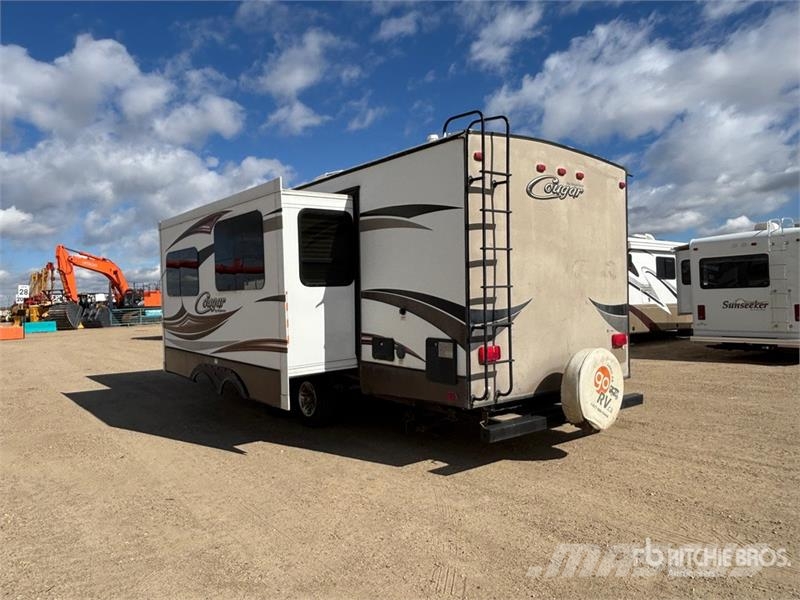 Keystone Cougar 26RBPR 26 ft T/A Travel Trailer Інші причепи