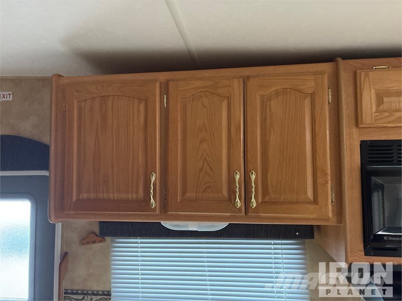 Keystone Laredo 29 ft T/A Travel Trailer Andre hengere