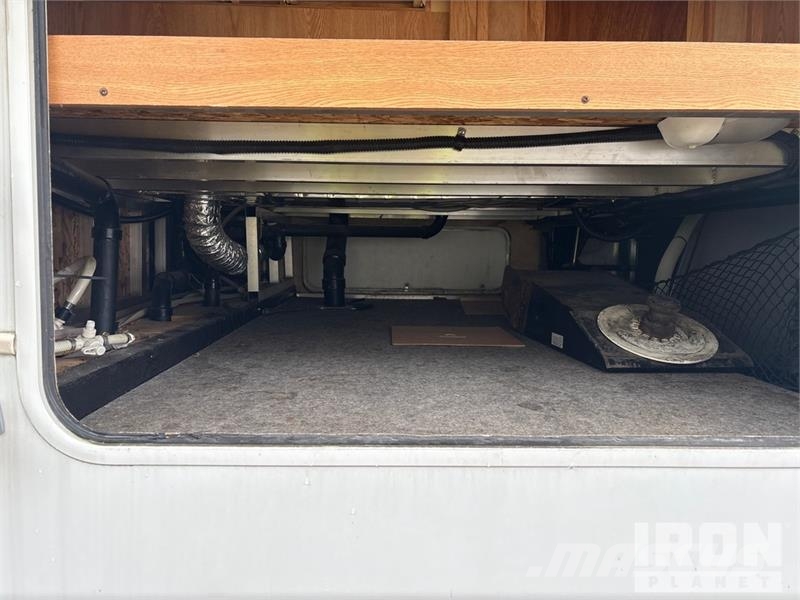 Keystone Laredo 29 ft T/A Travel Trailer Andre hengere