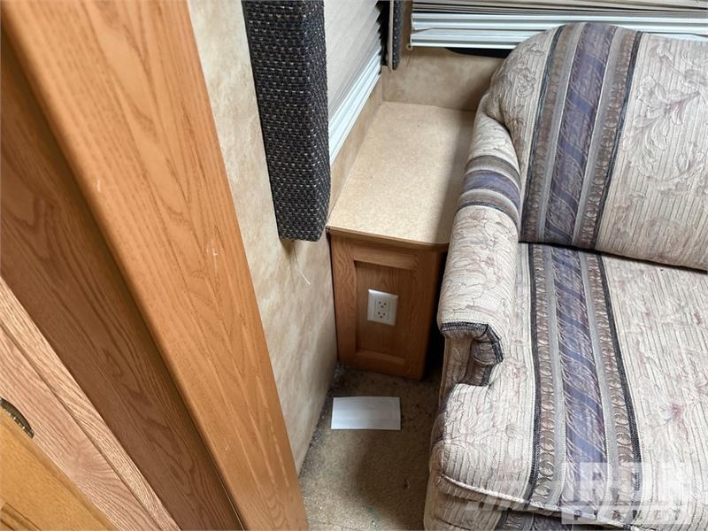 Keystone Laredo 29 ft T/A Travel Trailer Andre hengere