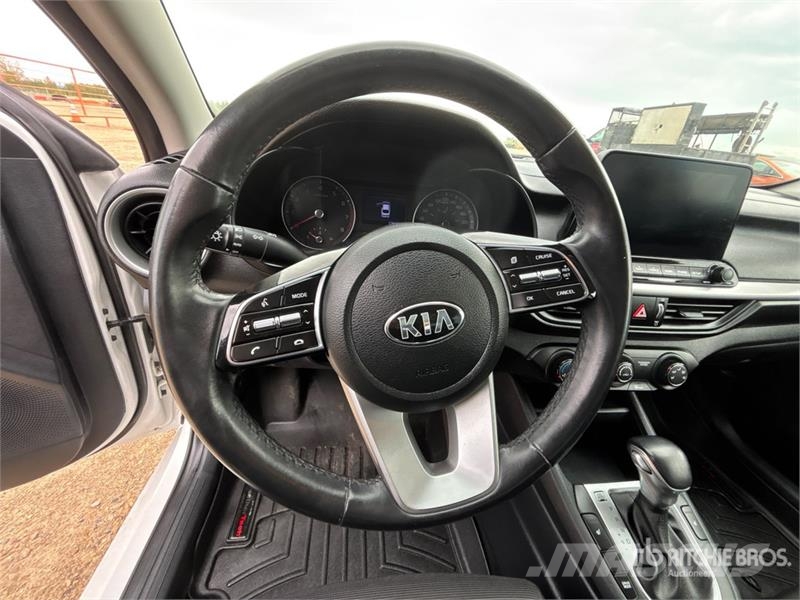 Kia Forte Carros