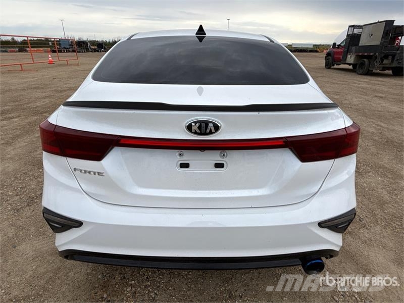 Kia Forte Carros