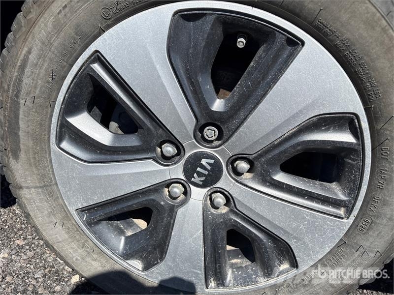 Kia Niro 2WD SUV (Inoperable) PKWs