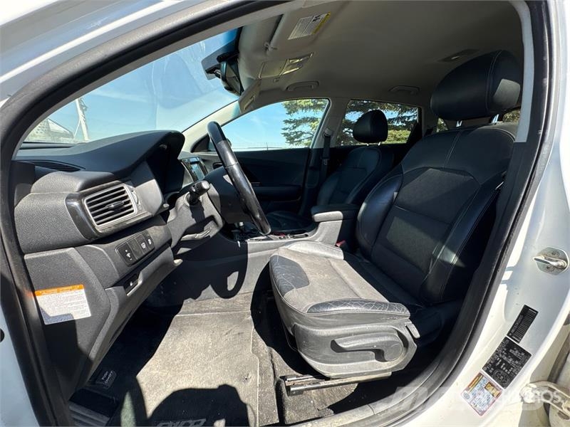 Kia Niro 2WD SUV (Inoperable) PKWs