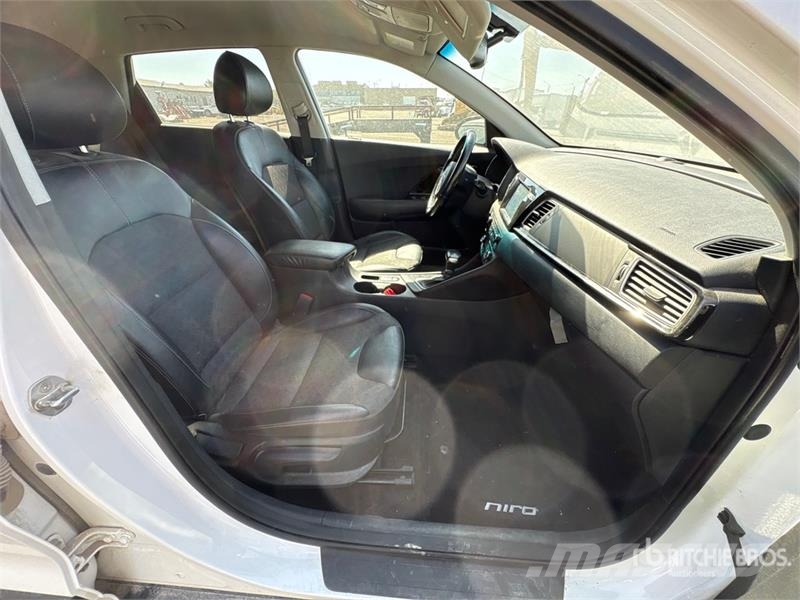 Kia Niro 2WD SUV (Inoperable) PKWs