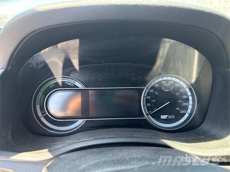 Kia Niro 2WD SUV (Inoperable) PKWs
