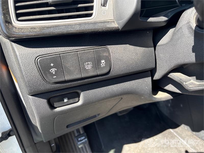 Kia Niro 2WD SUV (Inoperable) PKWs
