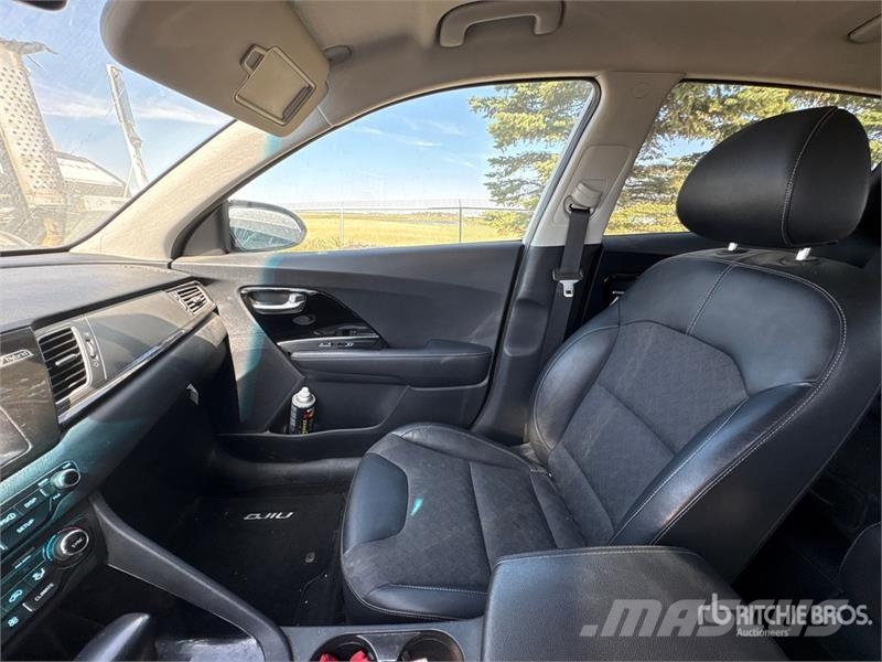 Kia Niro 2WD SUV (Inoperable) PKWs