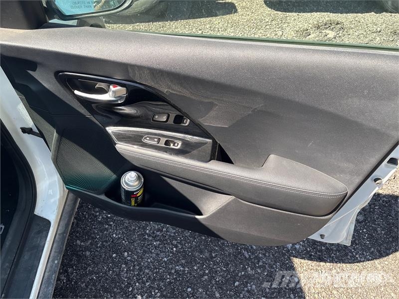 Kia Niro 2WD SUV (Inoperable) PKWs