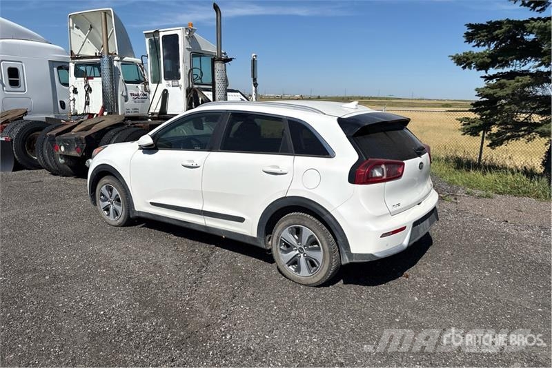 Kia Niro 2WD SUV (Inoperable) PKWs