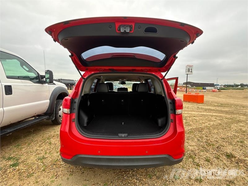 Kia Rondo EX GDI Automobile 汽車