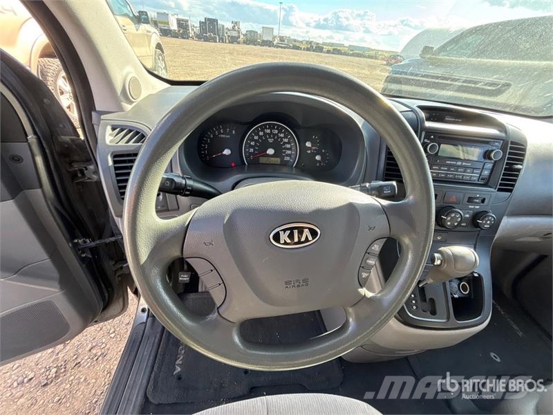 Kia Sedona PKWs