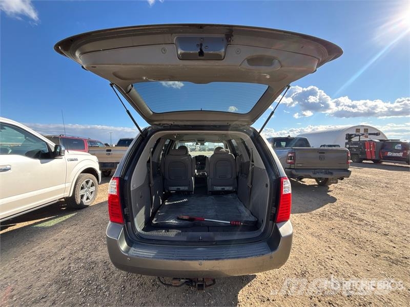 Kia Sedona PKWs