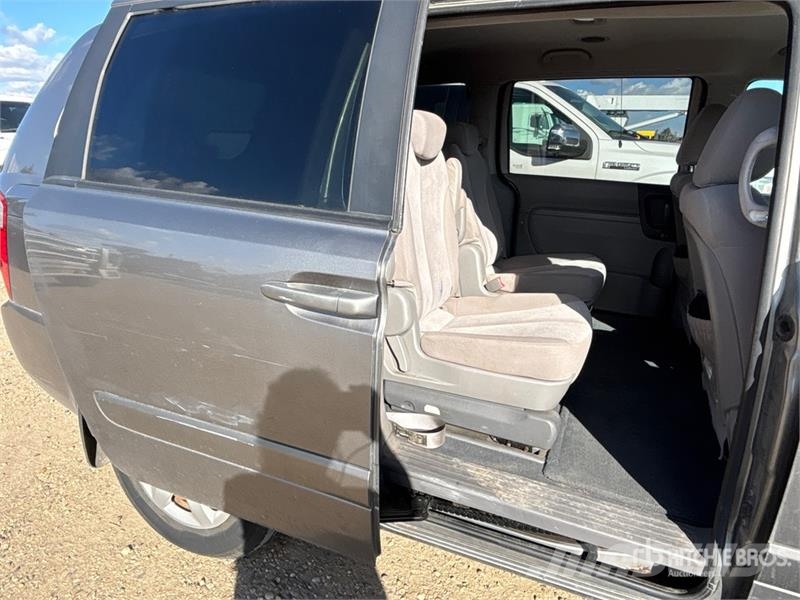 Kia Sedona PKWs