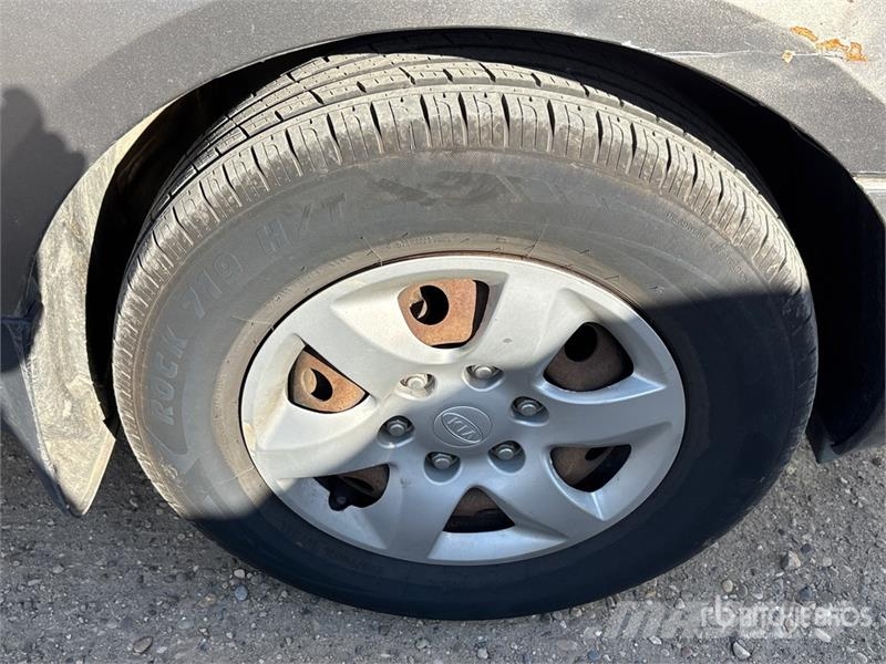 Kia Sedona PKWs