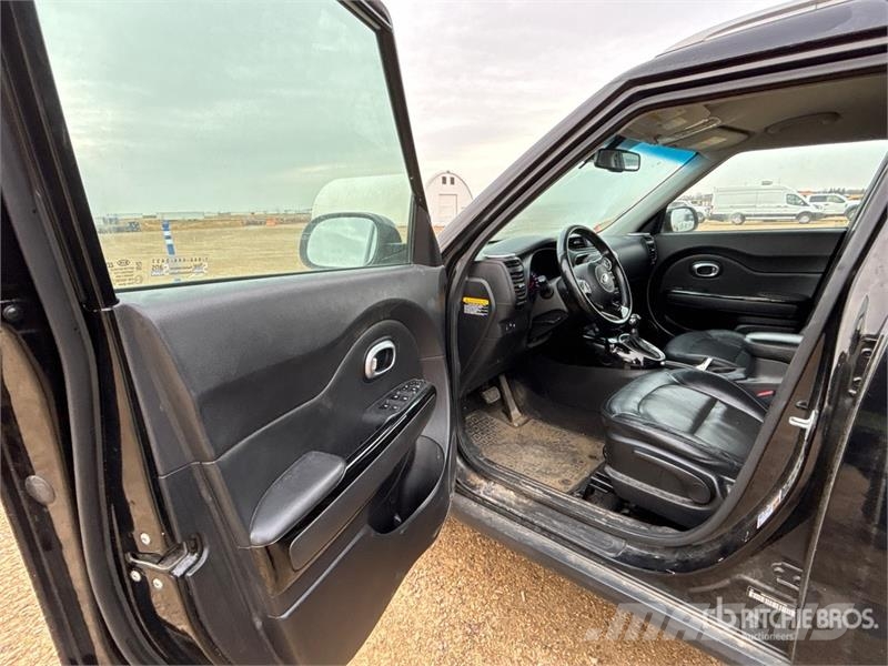 Kia Soul 2WD SUV Henkilöautot