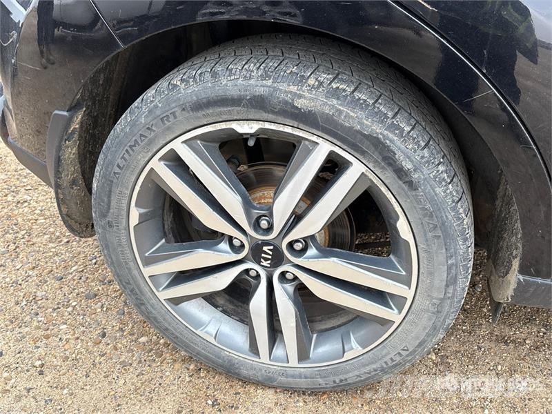 Kia Soul 2WD SUV Henkilöautot