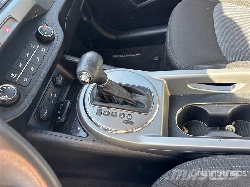 Kia Sportage 2WD SUV Henkilöautot