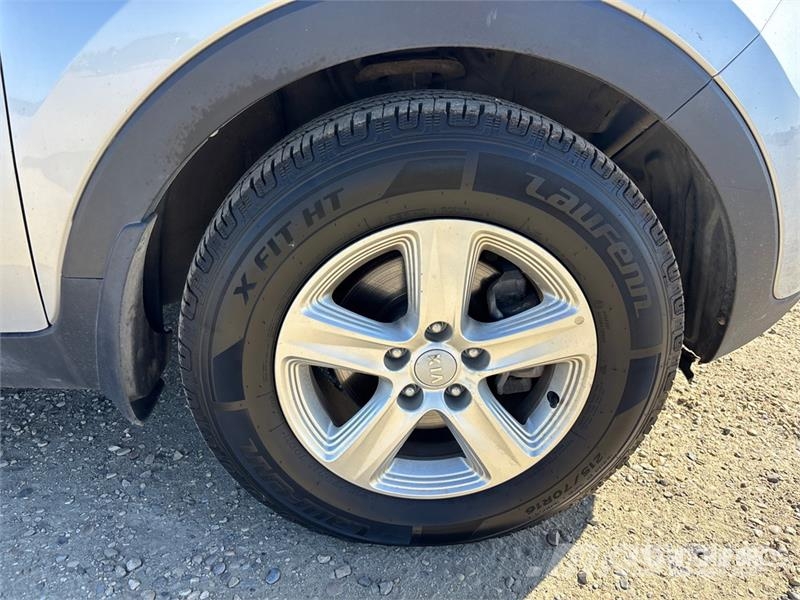 Kia Sportage 2WD SUV Henkilöautot