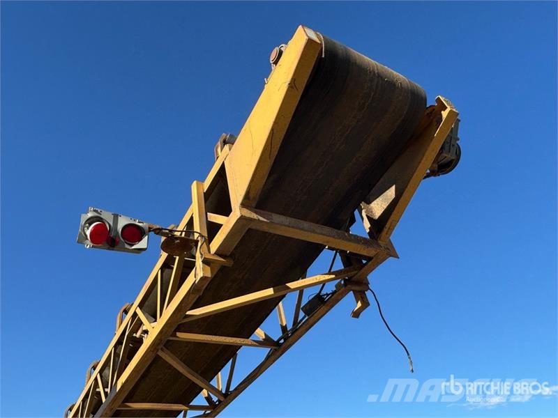 Kimto 30 in x 80 ft Portable Transfer Conveyor Būvniecība- Citi