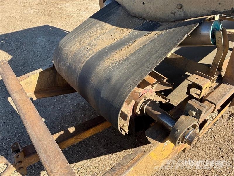Kimto 30 in x 80 ft Portable Transfer Conveyor Būvniecība- Citi