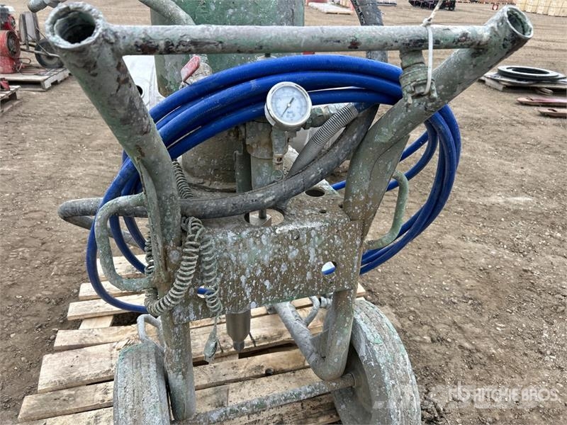 King Paint and Coatings Pump Veepumbad