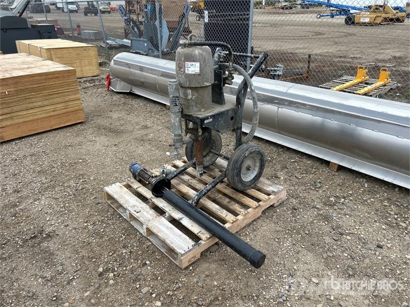King Paint and Coatings Pump Veepumbad