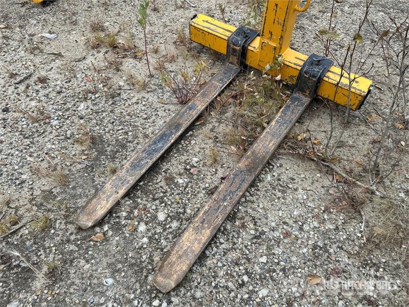 Kinshofer KM420 46 in Crane Pallet Forks Šakės