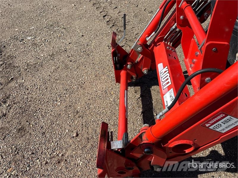 Kioti 3520 SE 4WD Utility Tractor Tractores compactos