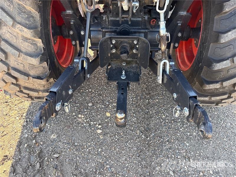 Kioti 3520 SE 4WD Utility Tractor Tractores compactos