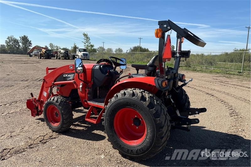 Kioti 3520 SE 4WD Utility Tractor Tractores compactos