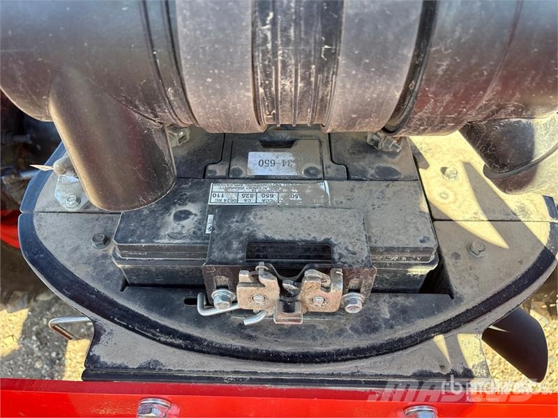 Kioti 3520 SE 4WD Utility Tractor Tractores compactos
