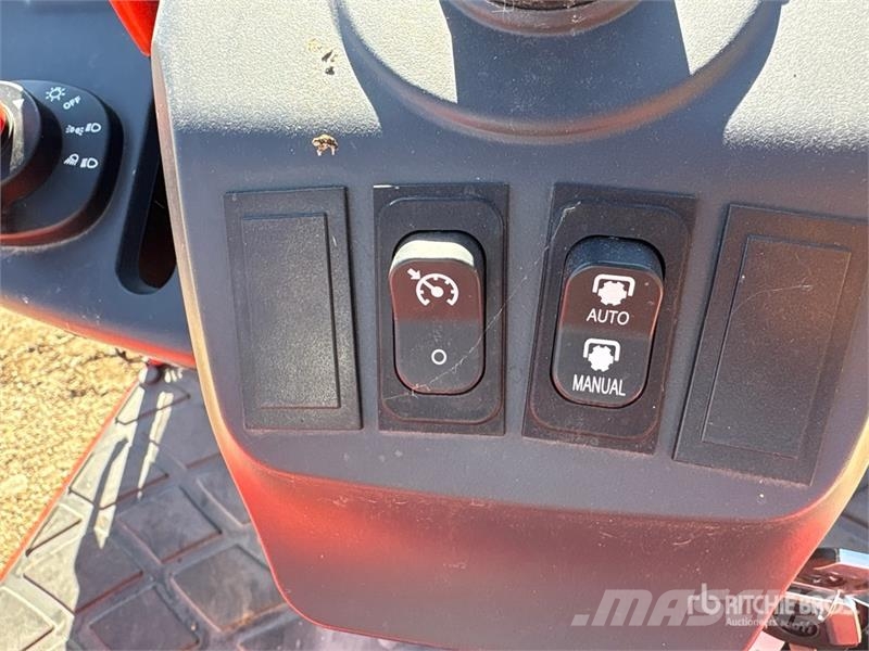 Kioti 3520 SE 4WD Utility Tractor Tractores compactos