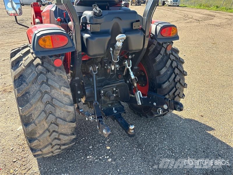 Kioti 3520 SE 4WD Utility Tractor Tractores compactos