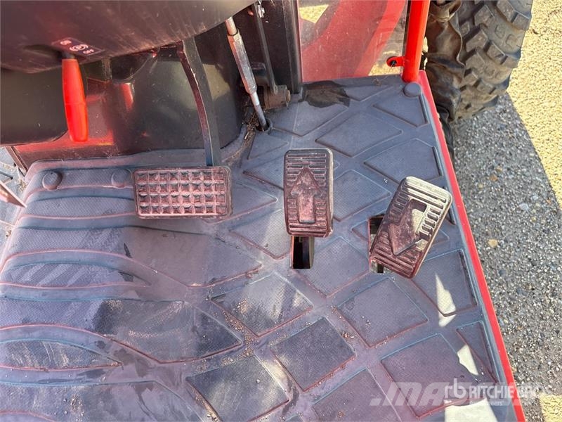 Kioti 3520 SE 4WD Utility Tractor Tractores compactos