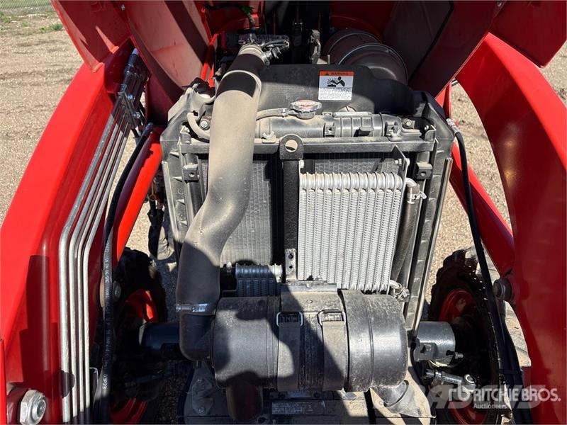 Kioti 3520 SE 4WD Utility Tractor Tractores compactos
